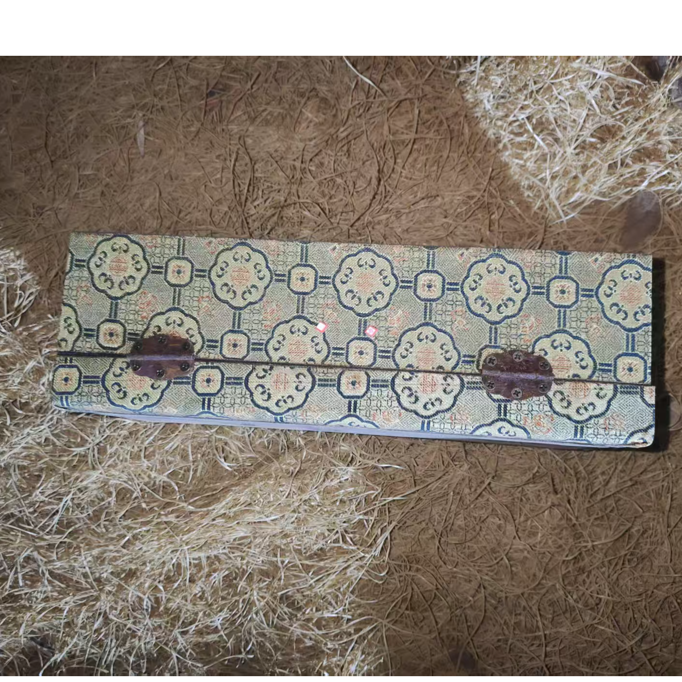 1个开封小花和子摆件链接