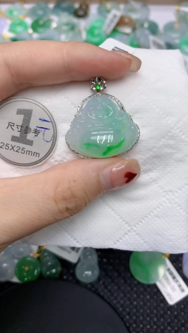 翡翠18K金镶嵌颈饰11111111