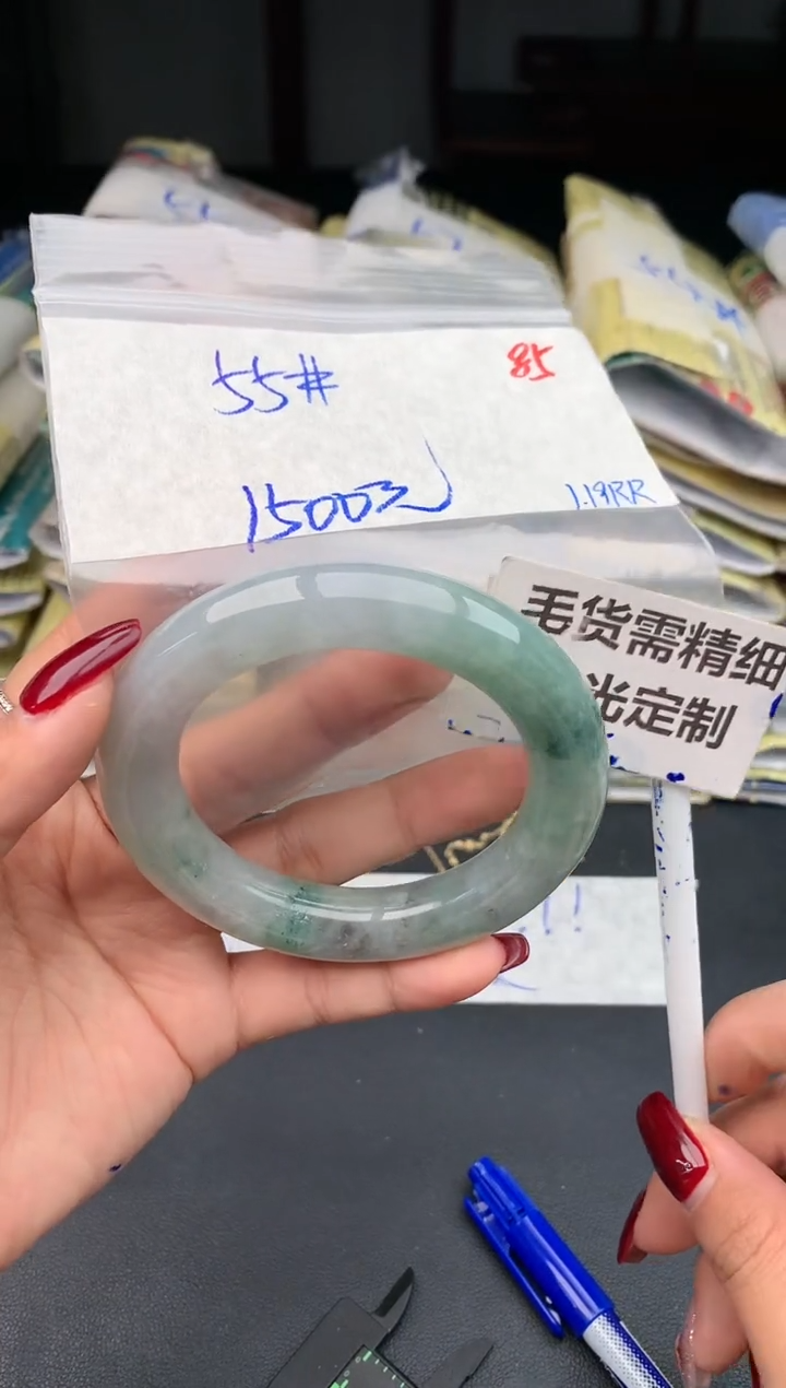 【闪购商品】定制翡翠未镶嵌85毛货需精细抛光多样性1件1500元