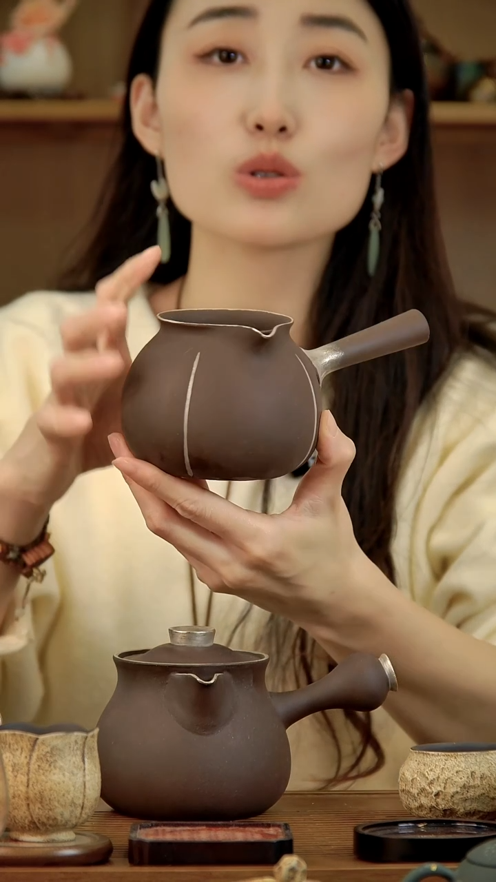 言野手作赤泥圆融恻把壶(黑)