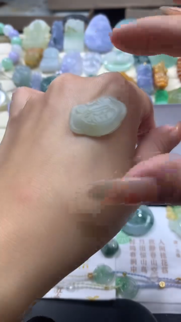 【闪购商品】定制翡翠未镶嵌翡翠