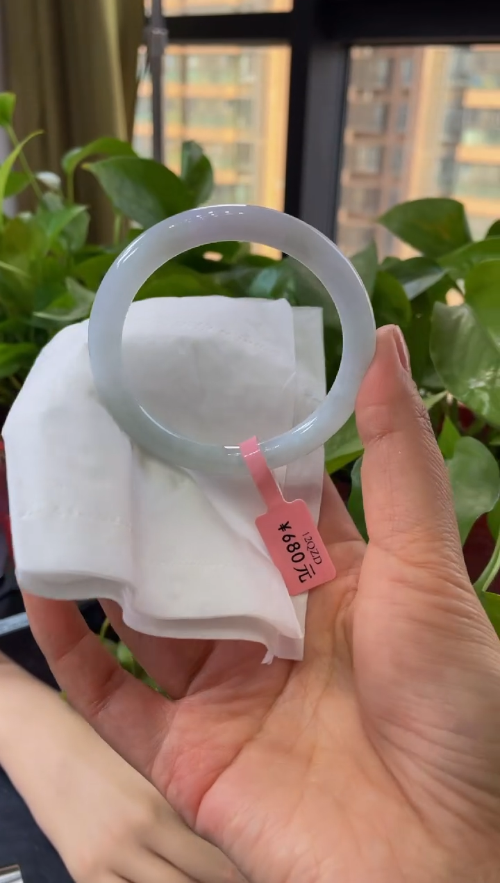 【闪购商品】翡翠手镯未镶嵌手镯36