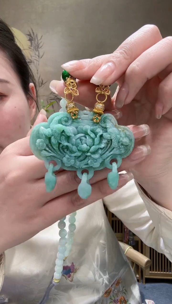 【闪购商品】翡翠颈饰未镶嵌吊坠