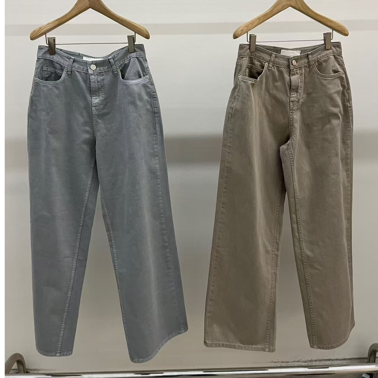 喜喜家MOHHE牛仔裤卡其色/灰蓝色