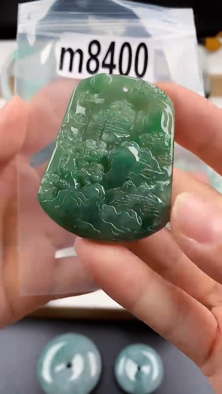 颈饰未镶嵌翡翠天然翡翠吊坠挂件