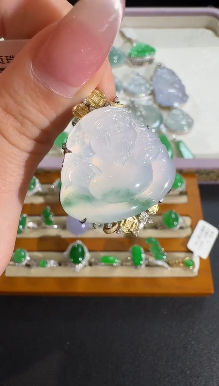 【闪购商品】翡翠吊坠(不含链)18K金镶嵌【源头工厂】钻石镶嵌