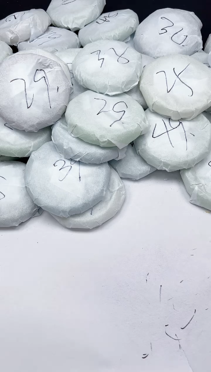 未镶嵌手镯石英质玉230/