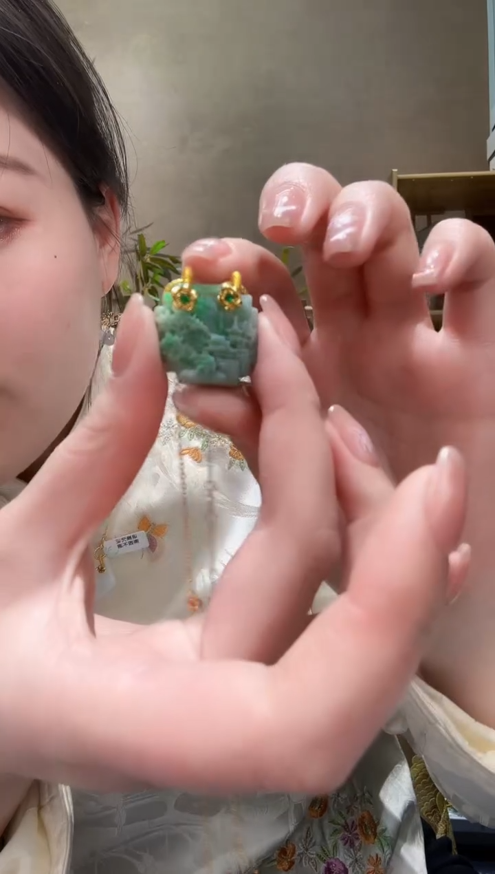 【闪购商品】翡翠颈饰未镶嵌吊坠