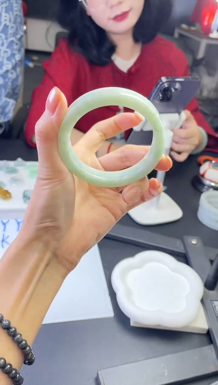 【闪购商品】定制翡翠手镯未镶嵌手镯