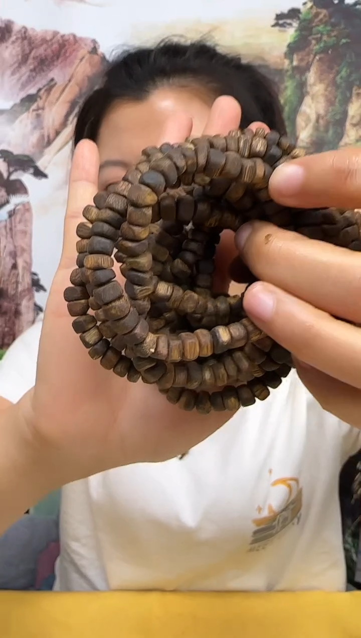 沉香沉香碎屑+虫漏白奇沉香不规整卡6/7宠粉多样性发一