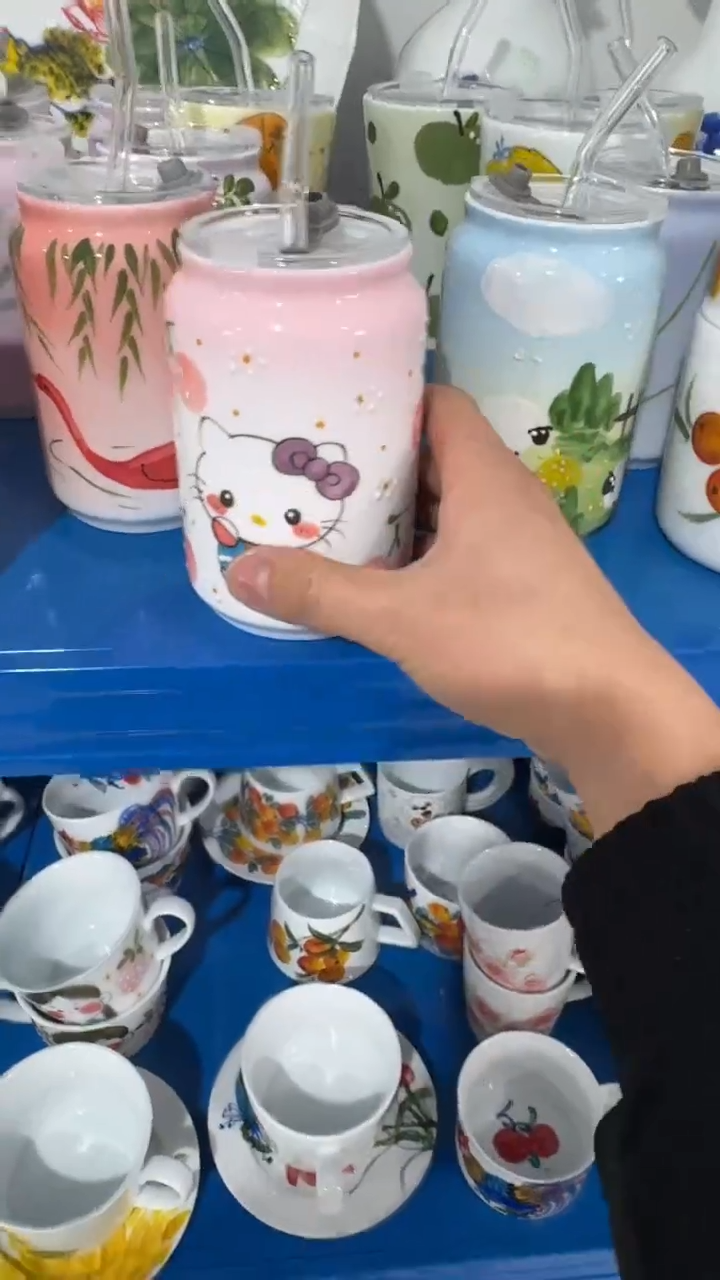 摆件陶瓷景德镇高温瓷（玉泥易拉罐杯）
