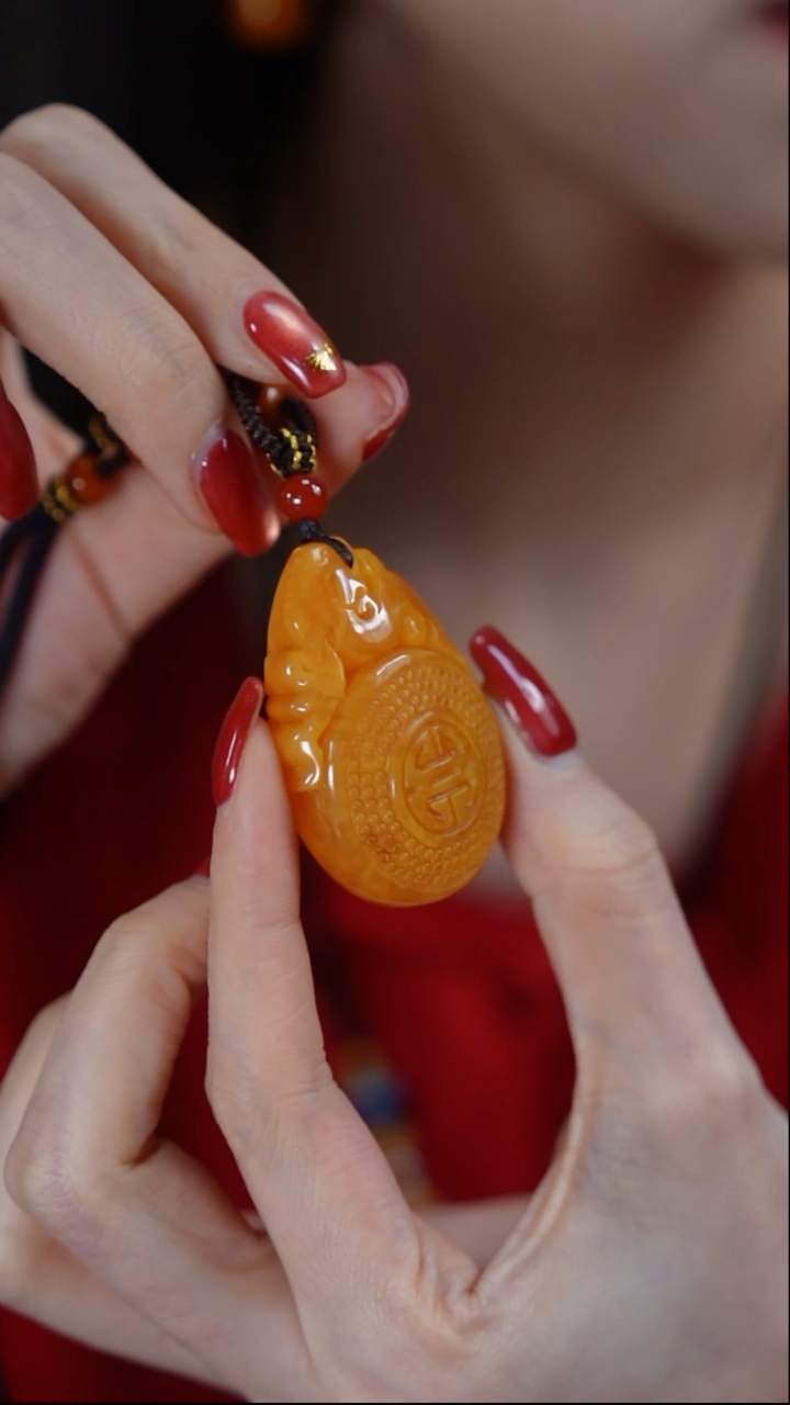 【闪购商品】琥珀颈饰未镶嵌老蜡吊坠