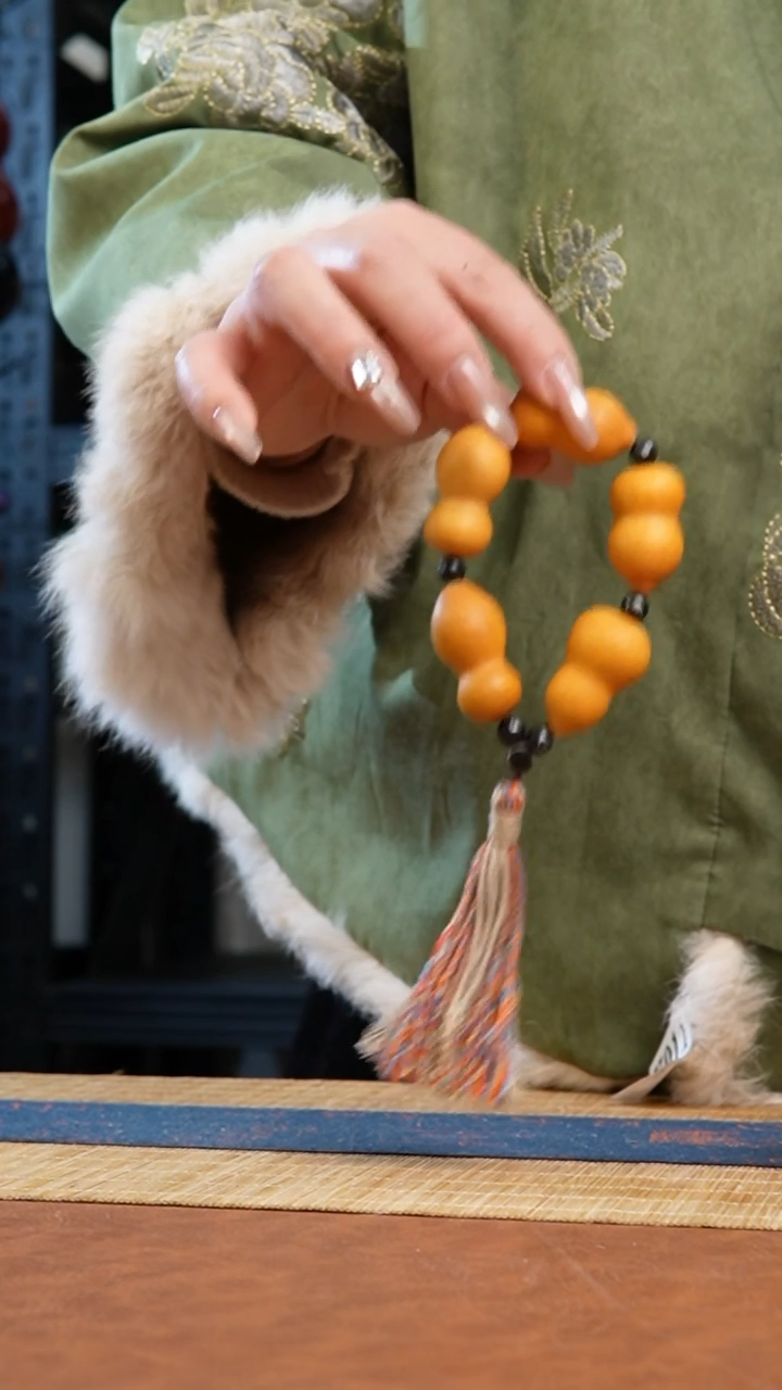 B914号 天然热水酒葫芦 一物一拍（有瑕介意勿拍）