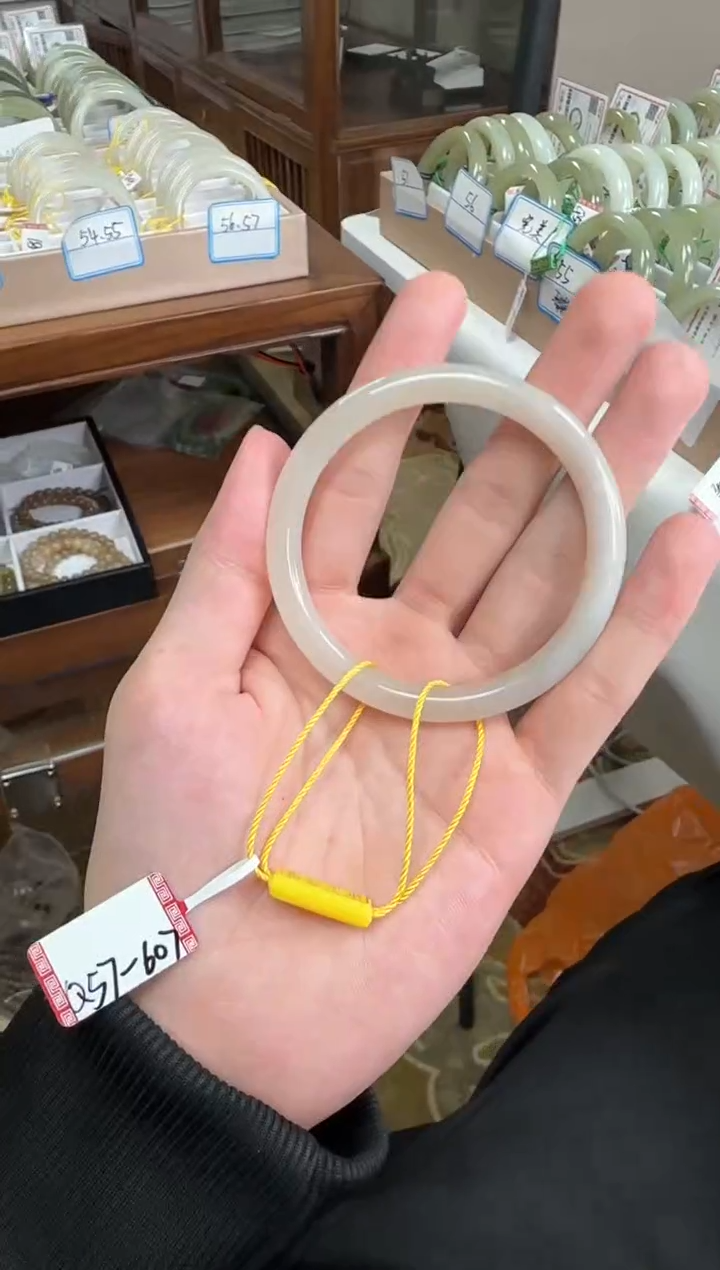 未镶嵌手镯和田玉56-607