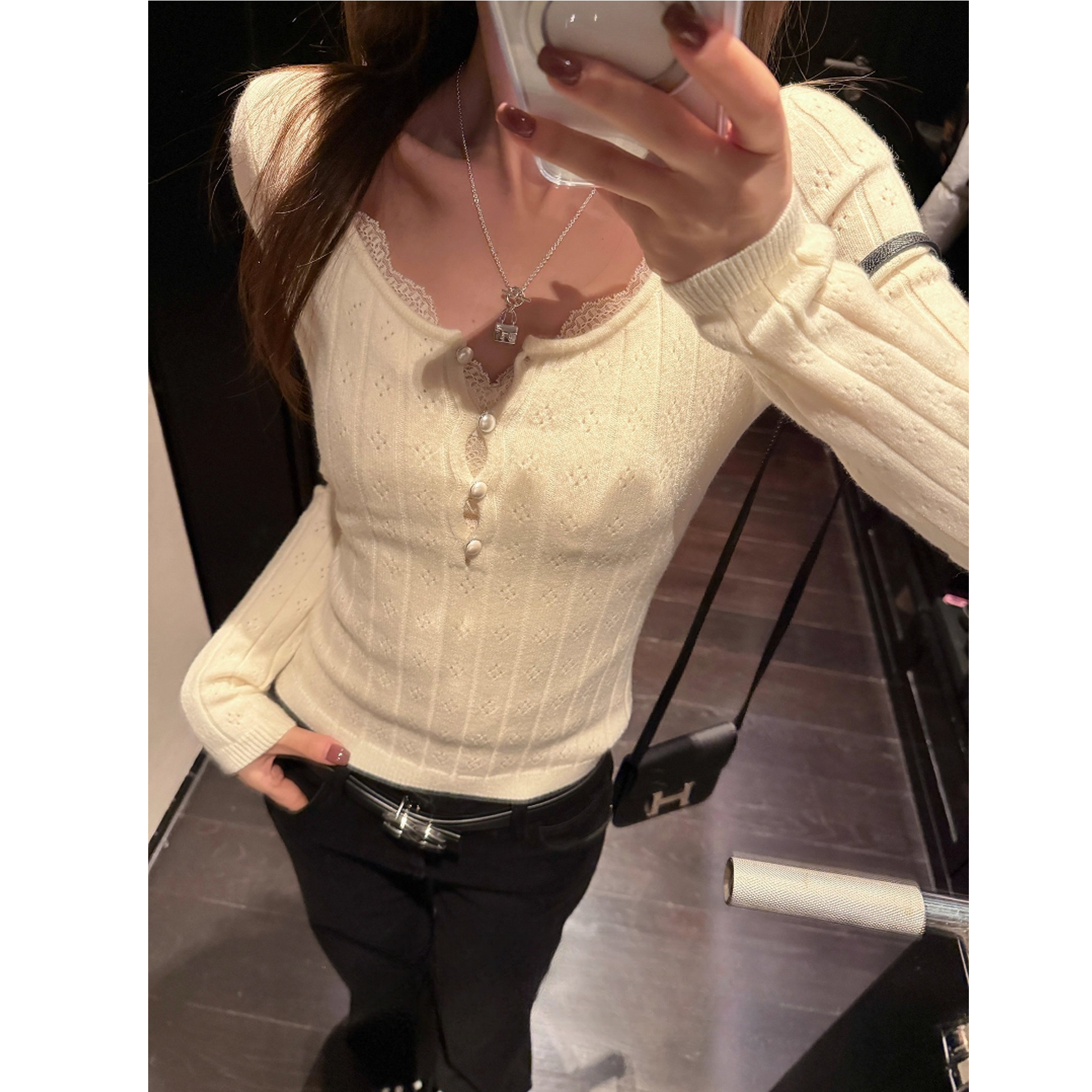 韩系朦胧月光U领假两件女长袖镂空设计感蕾丝拼接显瘦针织衫上衣