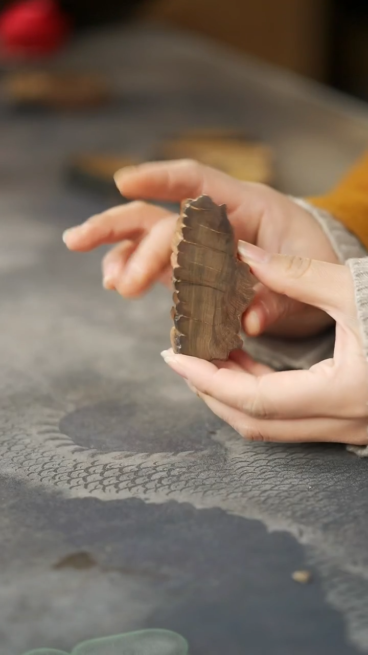 柏木（崖柏）淳化黑油雷击料把玩-436