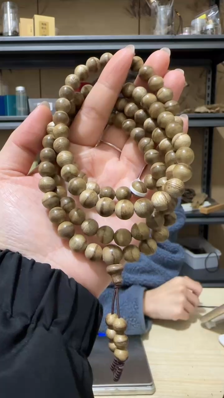 【闪购商品】沉香手串27号富国岛圆珠多圈卡8多样性一条