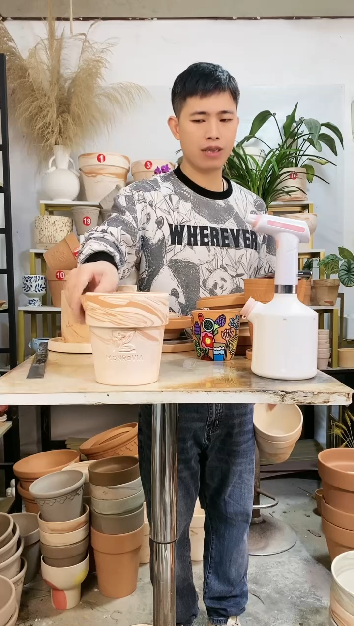 【闪购商品】红陶14.5*16玛奇朵反比例 1盆无托