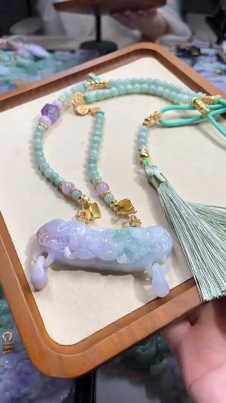 【闪购商品】翡翠颈饰未镶嵌吊坠