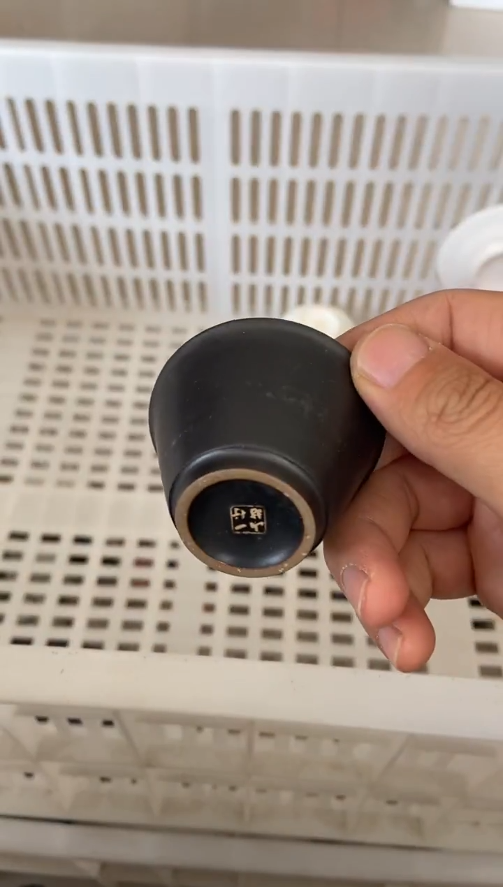 杯无运费险有瑕疵的摄影的产品有使用过的痕迹有点脏介意勿拍