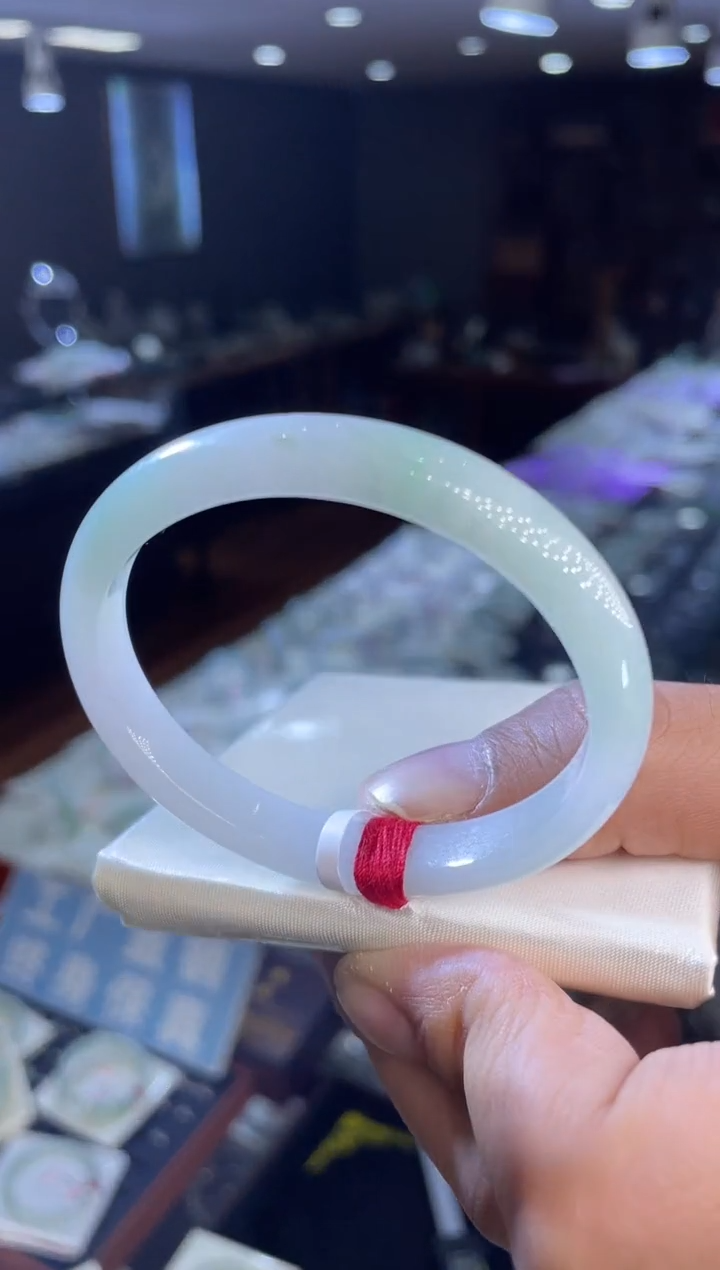 未镶嵌手镯翡翠贵妃52-53