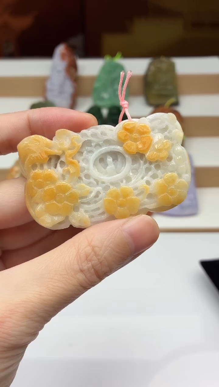 颈饰未镶嵌翡翠牌子