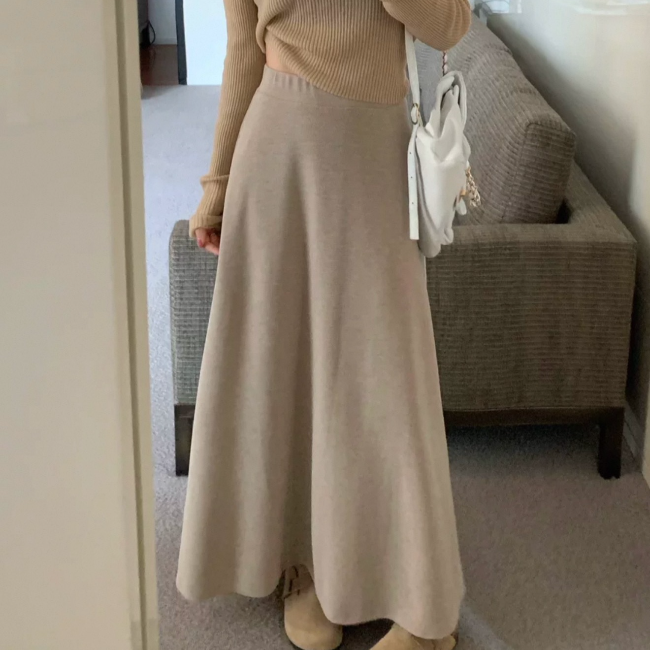【松弛感】弹力收腰遮肉遮肚A字裙秋冬新款极简慵懒纯欲气质半身裙