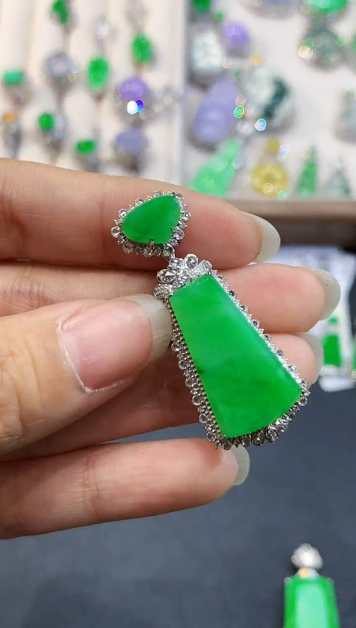 【闪购商品】翡翠18K金镶嵌吊坠(不含链)MH16383