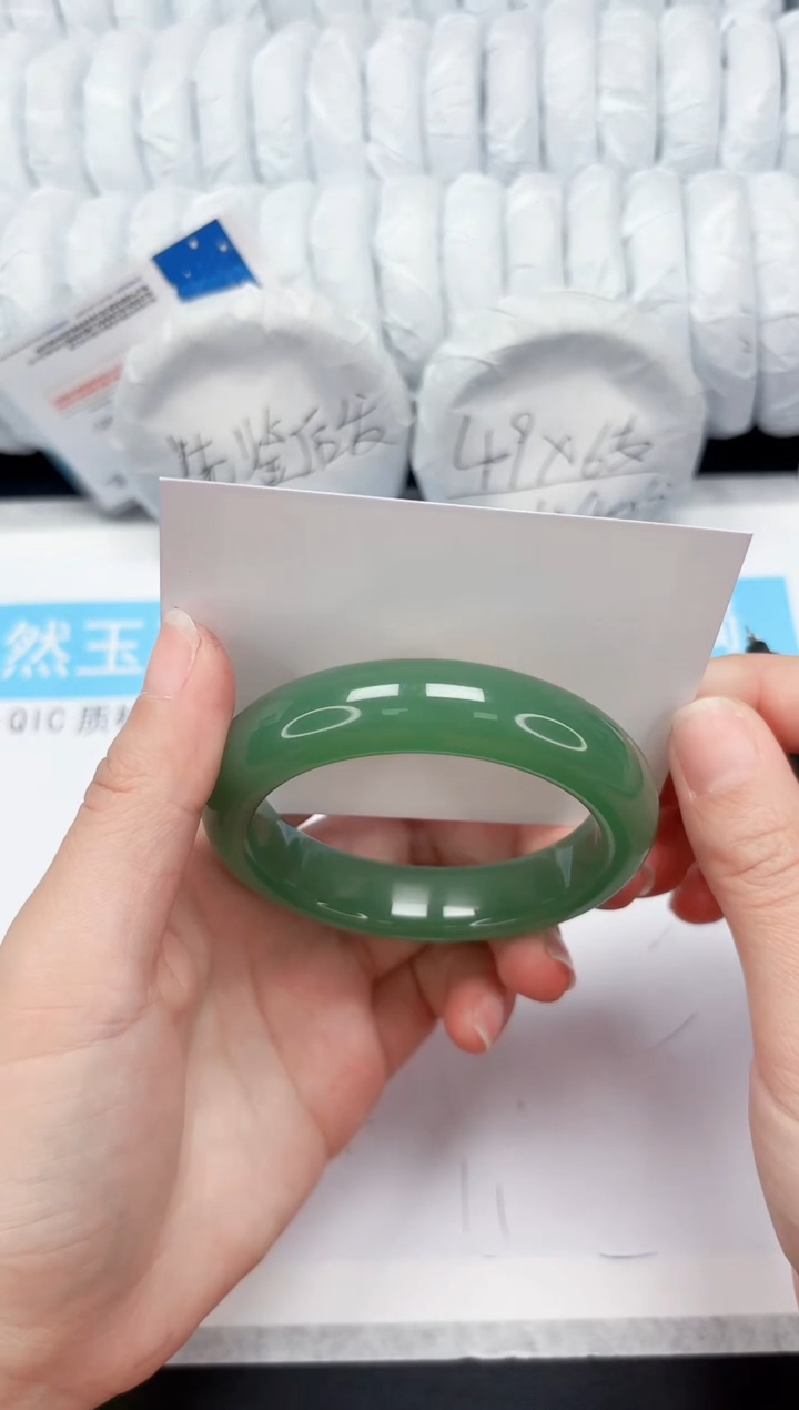 【闪购商品】石英质玉手镯未镶嵌528-60