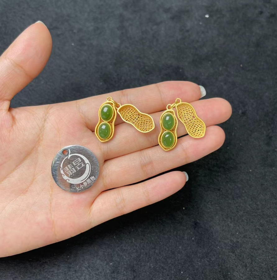 37053T04-3B6-和田玉吊坠s925银扣-多样性发其一