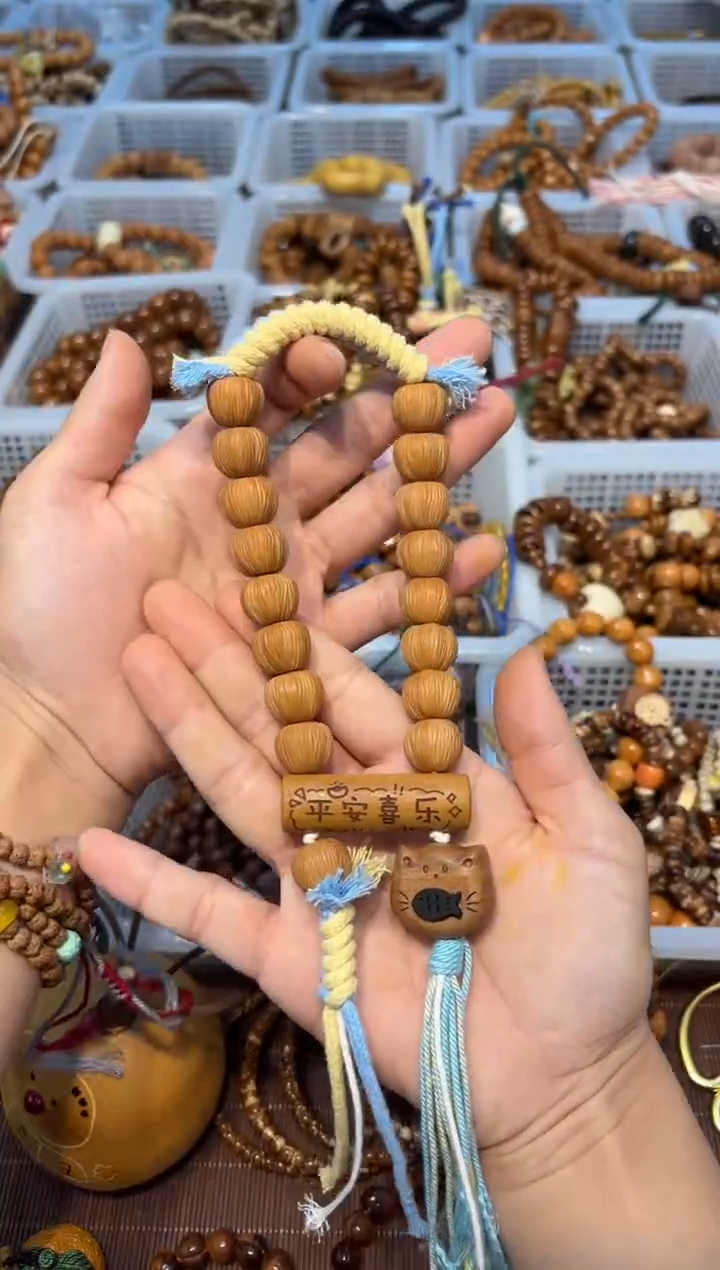 吊坠白玉菩提猴头彩虹桥平安喜乐手持