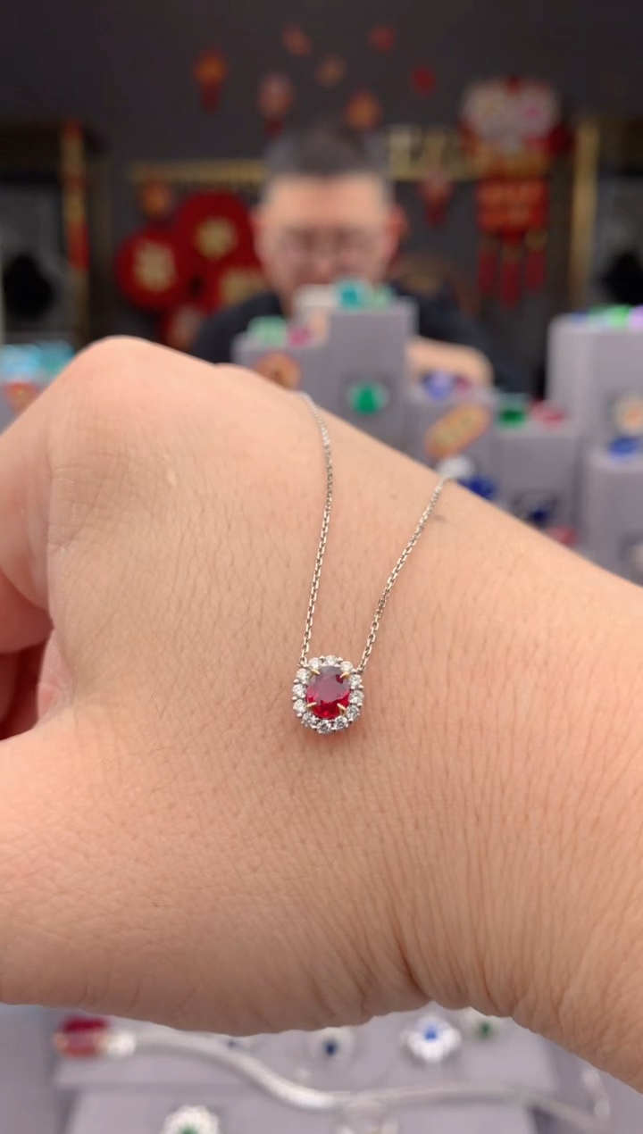 【闪购商品】红宝石颈饰18K金镶嵌40分 红宝石锁骨链