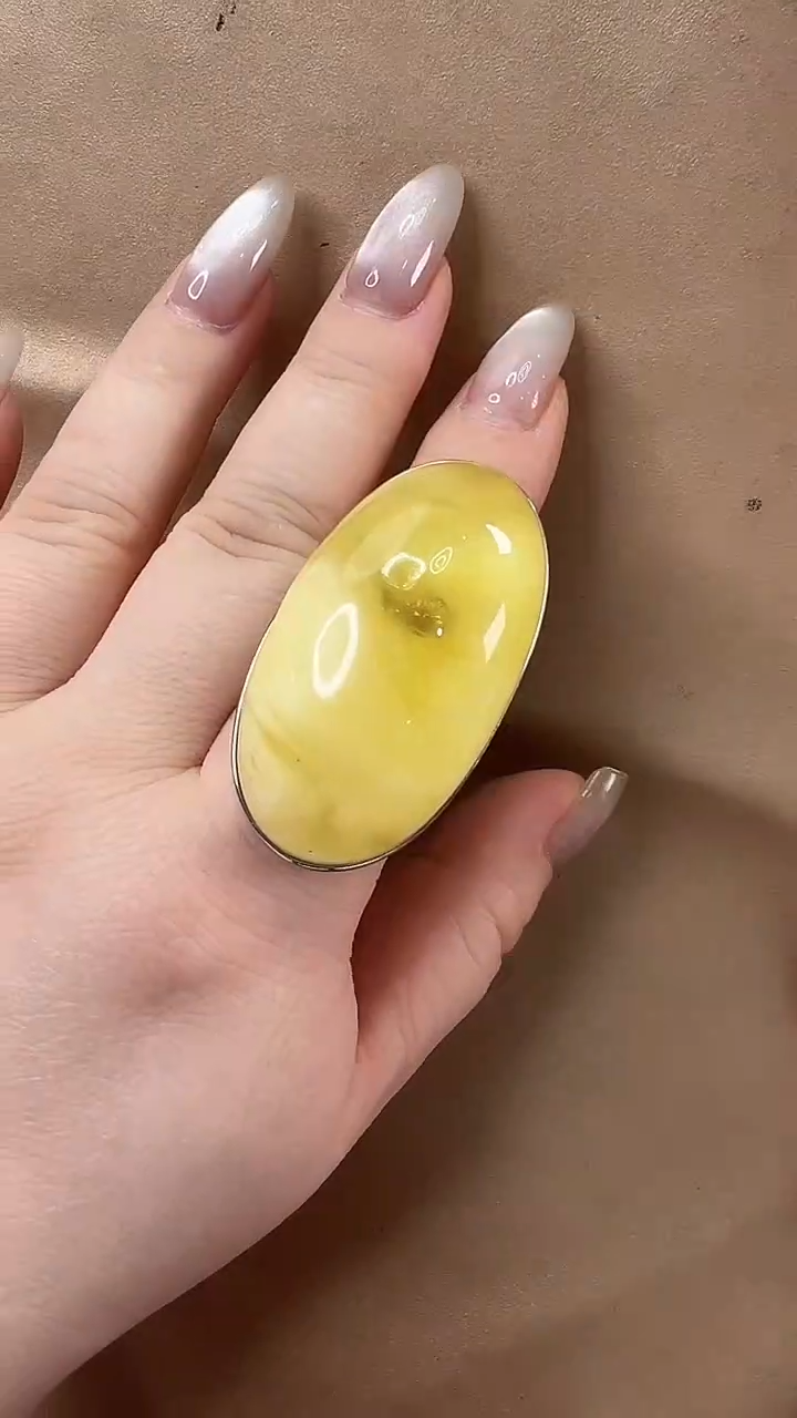 琥珀颈饰未镶嵌戒指