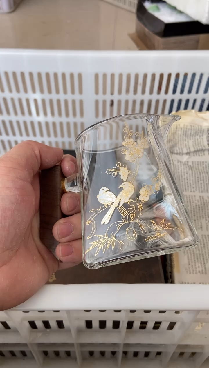 杯无运费险有瑕疵的摄影的产品有使用过的痕迹有点脏介意勿拍
