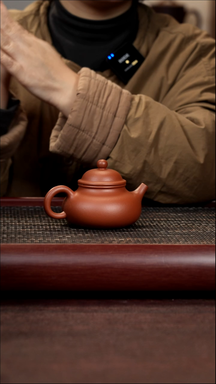 茶杯紫砂尾单微瑕红泥容天------