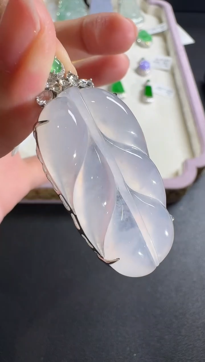 【闪购商品】翡翠吊坠(不含链)18K金镶嵌【源头工厂】钻石镶嵌