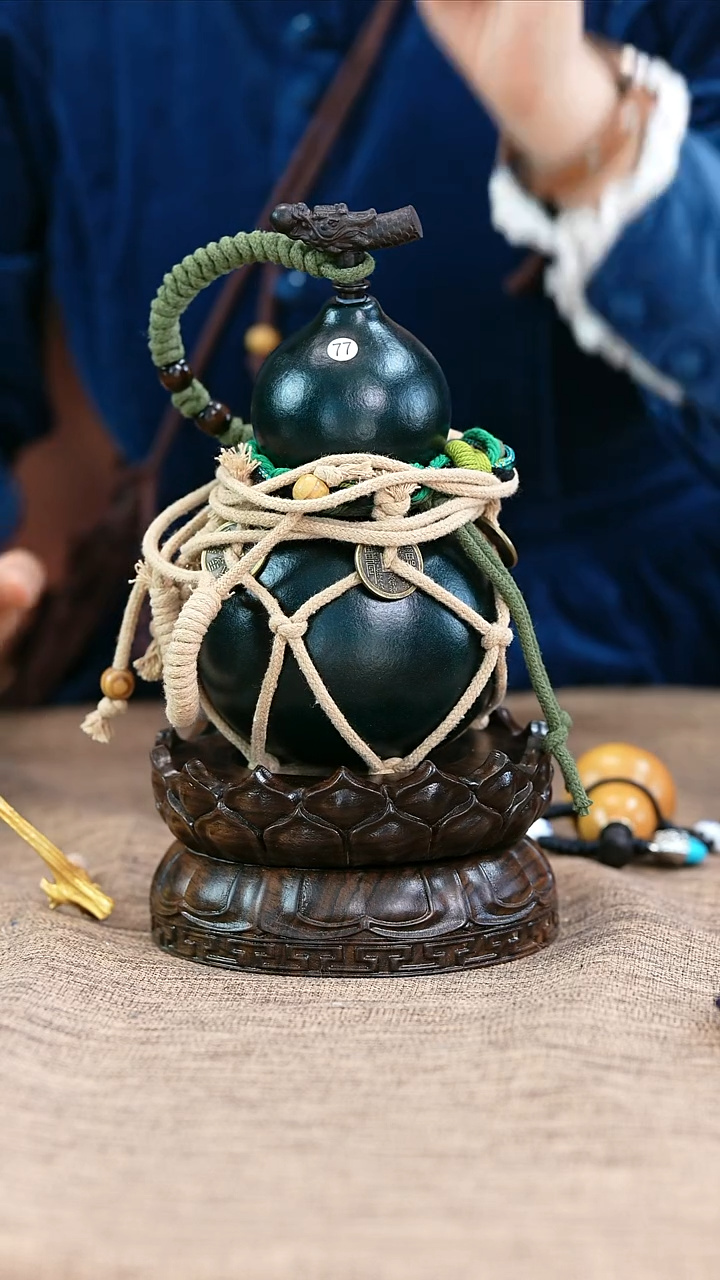 【闪购商品】77—光岳葫天然大漆酒葫芦不含莲花底座