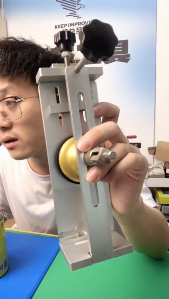 白色拆屏神器金色吸盘