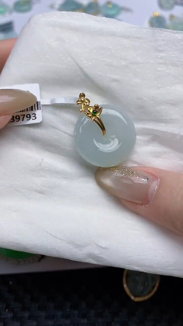 【闪购商品】翡翠颈饰18K金镶嵌天然翡翠A货