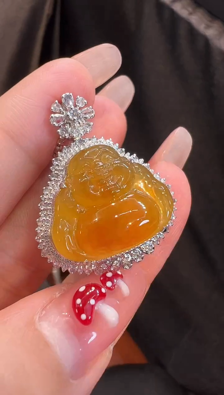 【闪购商品】翡翠颈饰18K金镶嵌吊坠