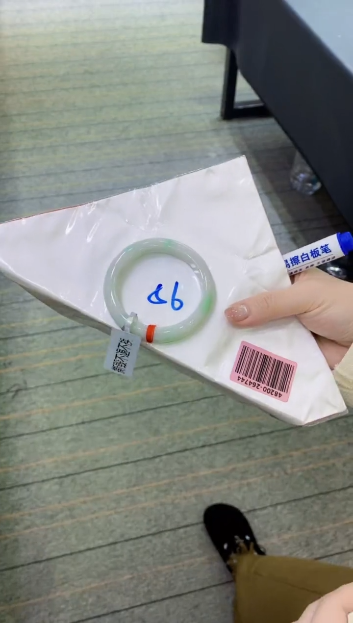【闪购商品】翡翠手镯未镶嵌11111111111