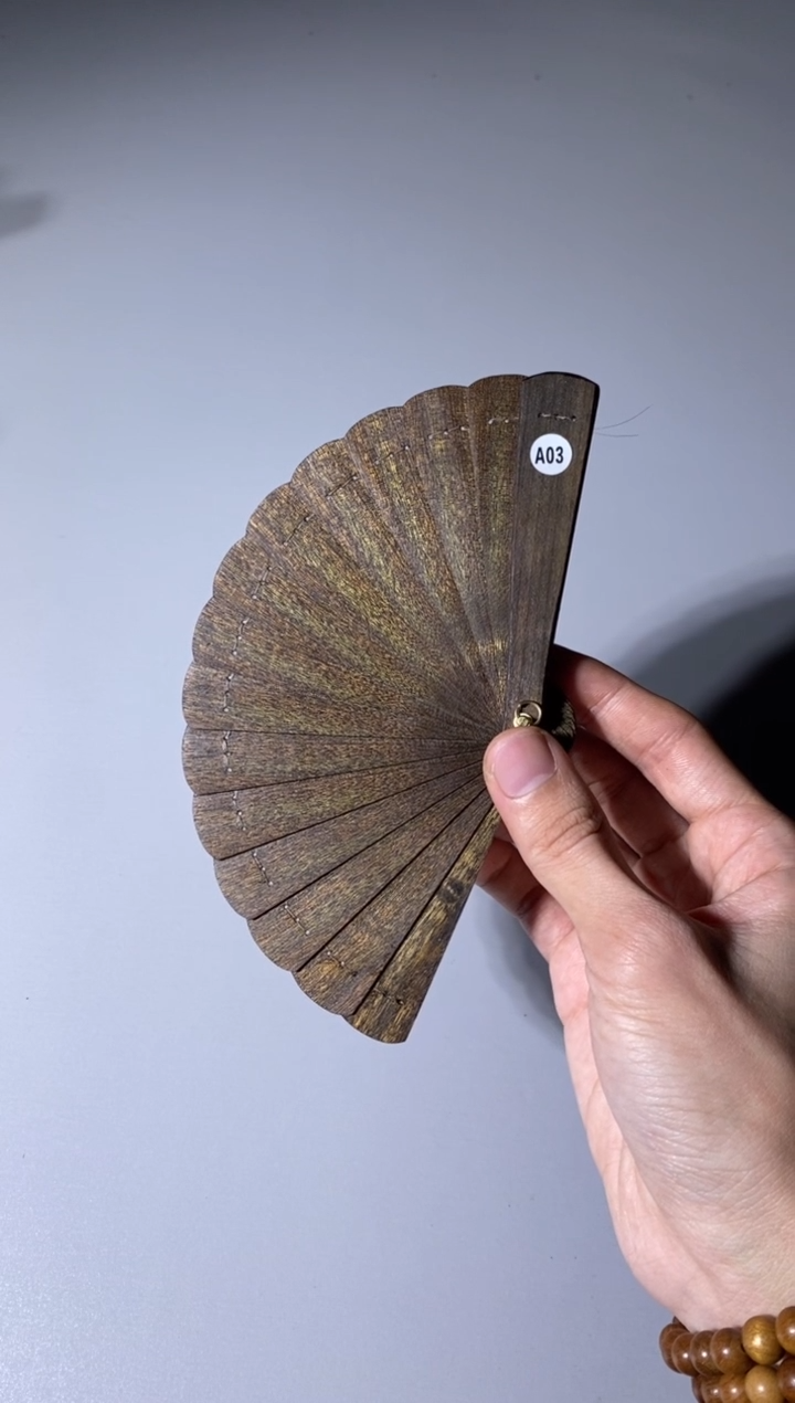 【闪购商品】金丝楠木雕A03号10cm阴沉金丝楠迷你扇