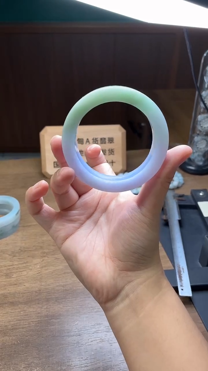 未镶嵌手镯定制翡翠墨**竹定制