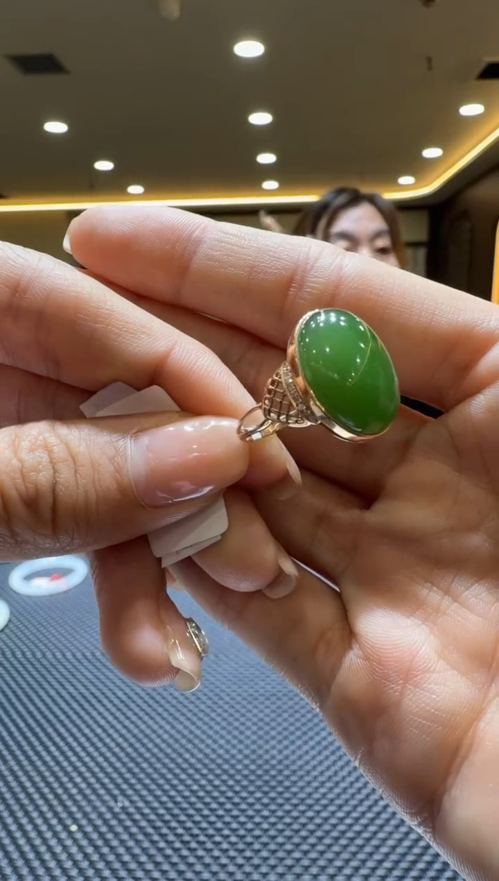 颈饰18K金镶嵌和田玉戒指备注圈口11-19