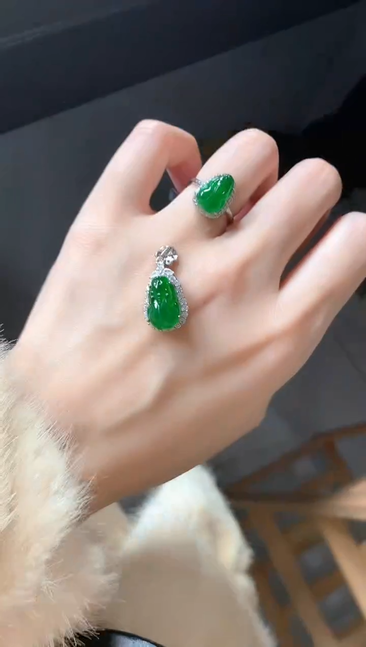 银S925镶嵌戒指翡翠51511