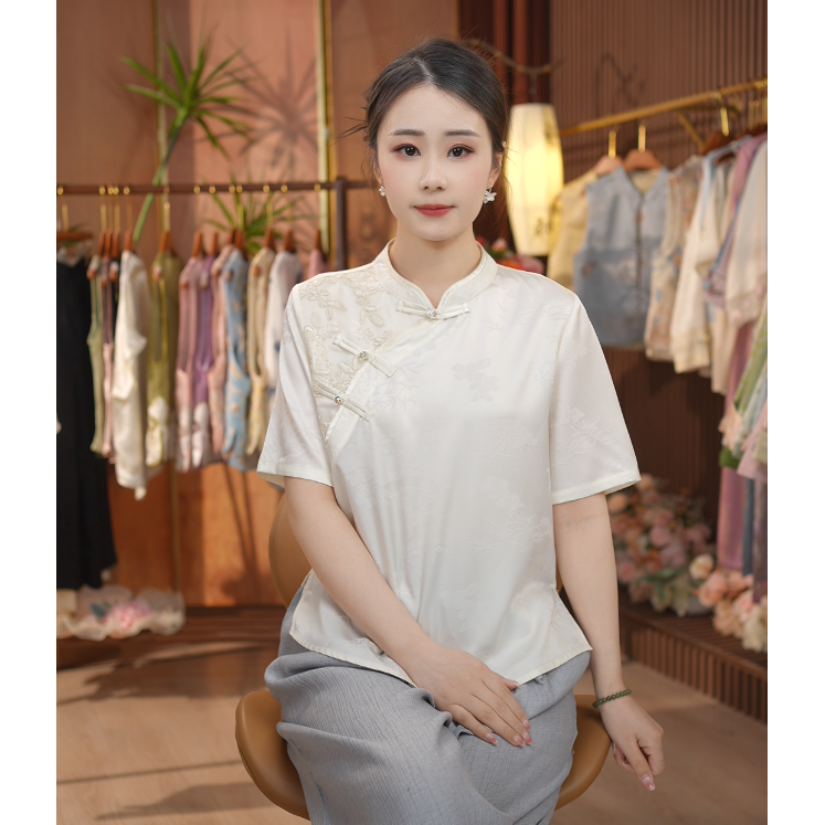 《花清韵-短袖》新中式刺绣国风休闲气质百搭短袖