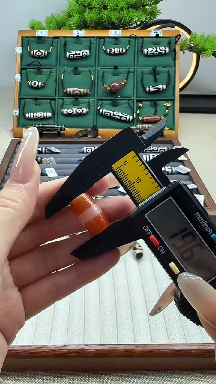 玛瑙/玉髓（覆膜）颈饰未镶嵌37（微瑕）