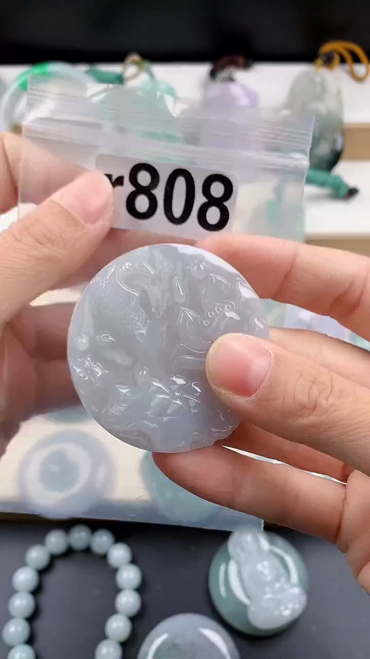 颈饰未镶嵌翡翠天然翡翠吊坠挂件