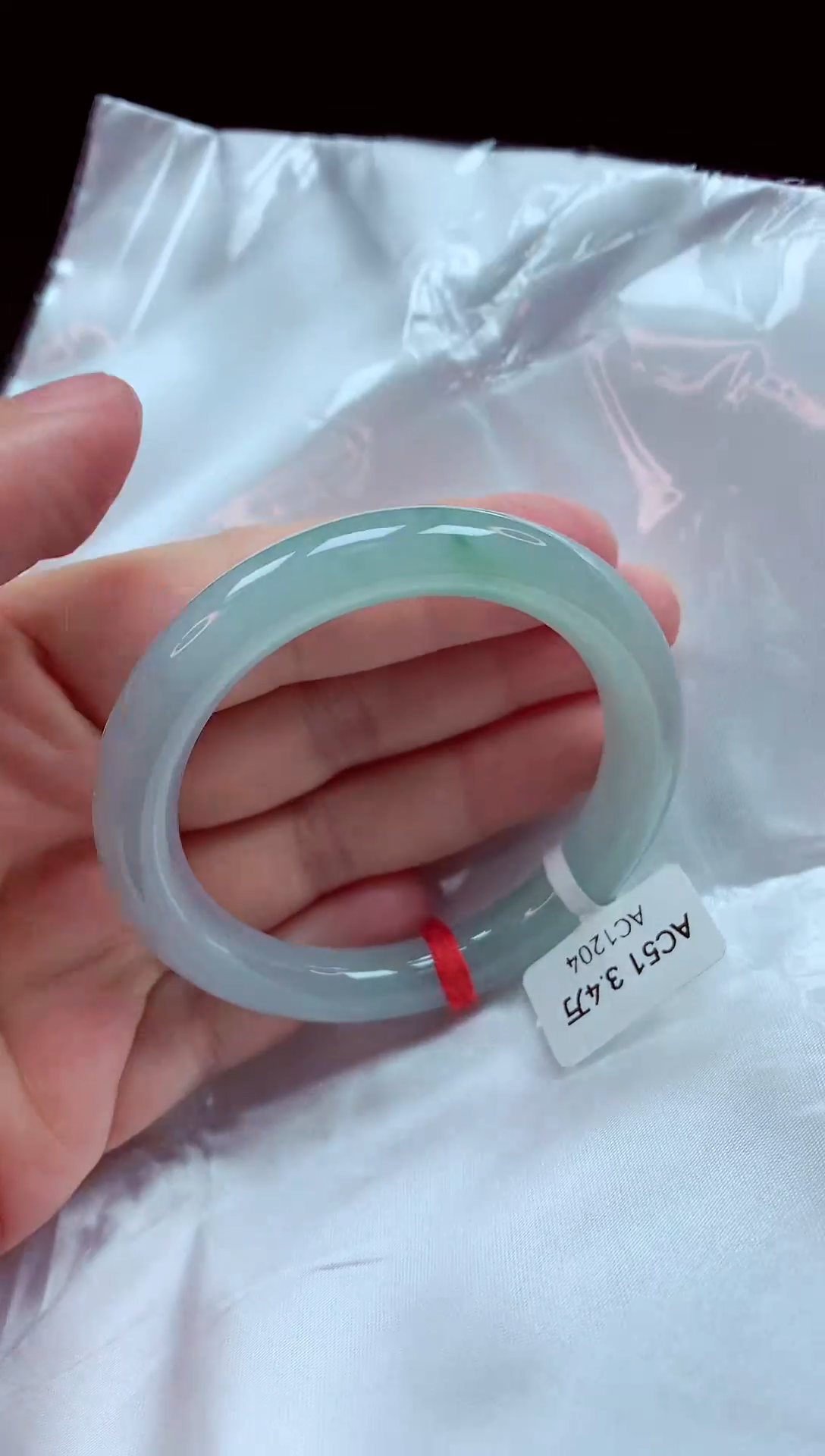 【闪购商品】翡翠手镯未镶嵌镯子51+