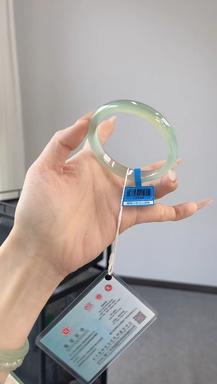 【闪购商品】玛瑙/玉髓手镯未镶嵌57-58圈